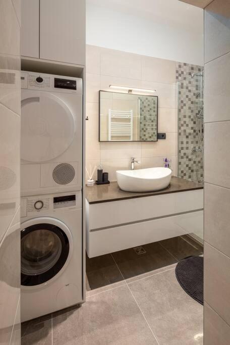 Apartman Drago 4* - 2 Minutes From The Town Centre 斯普利特 外观 照片